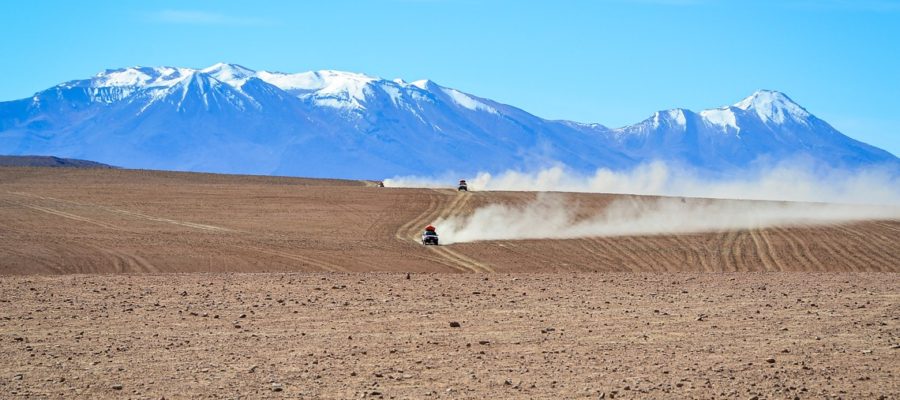 Como é atravessar o Salar de Uyuni a partir da Bolívia